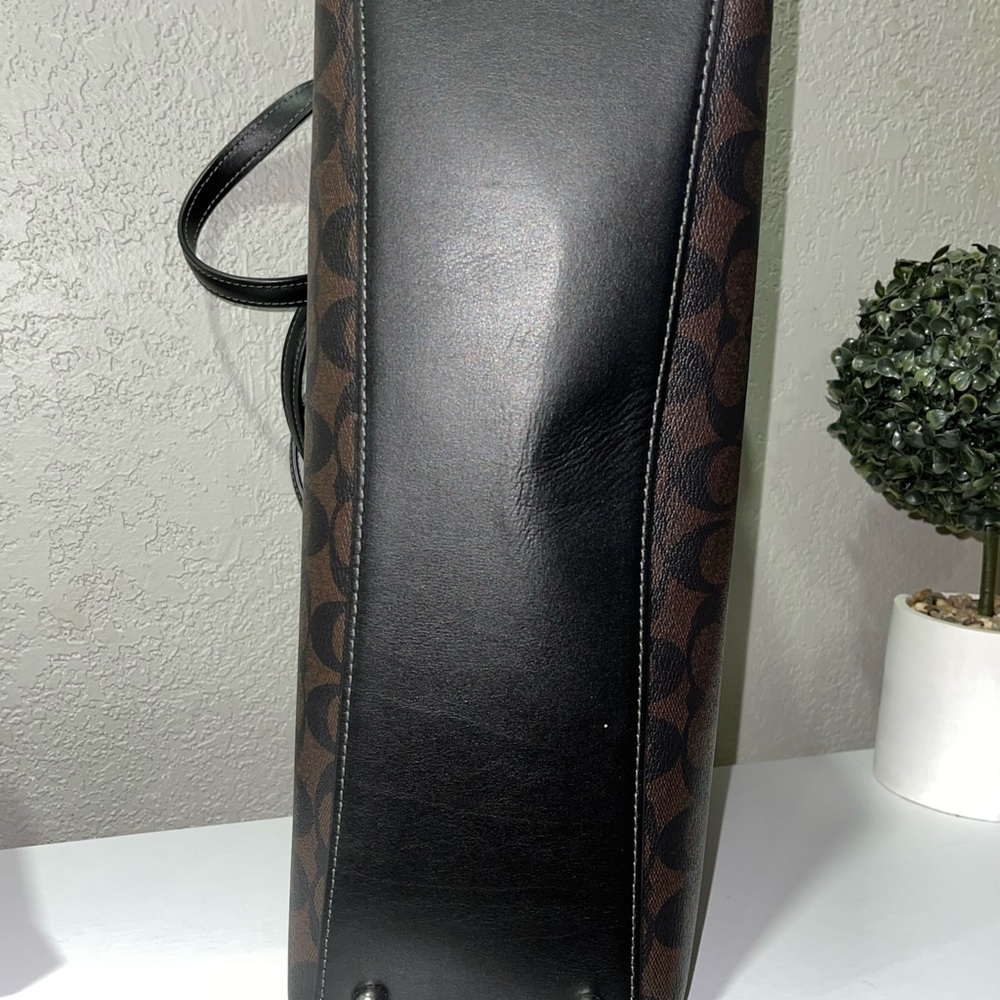 Coach Nina Tote Bag In Signature Canvas - Picture 11 of 14